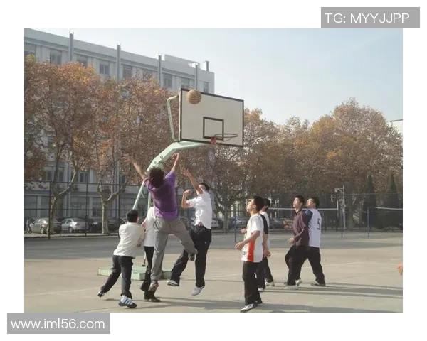 南京篮球队比赛经验分析与提升策略探讨